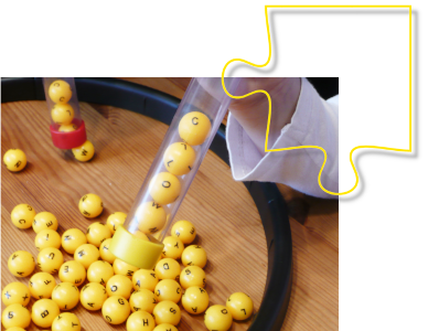 Spielerisch Buchstabieren mit Buchstabenkugeln